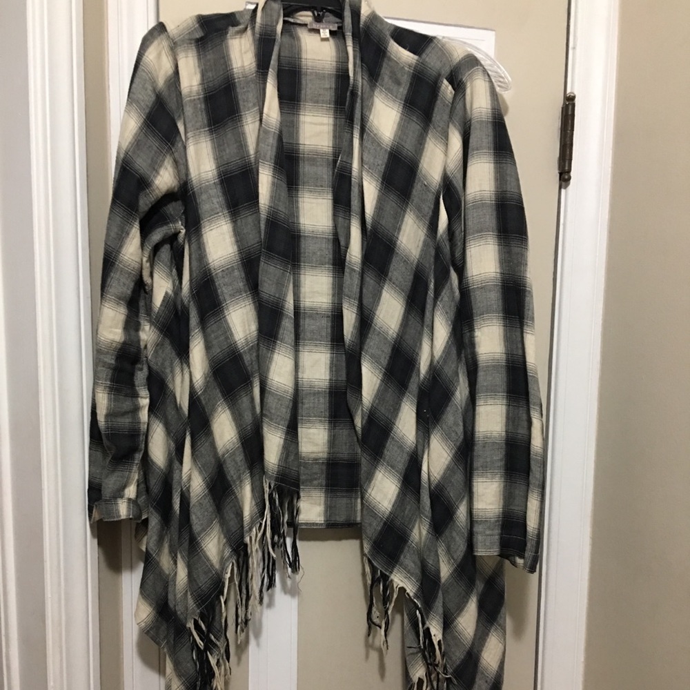 Sz Med Evereve Lightweight plaid cotton cardi